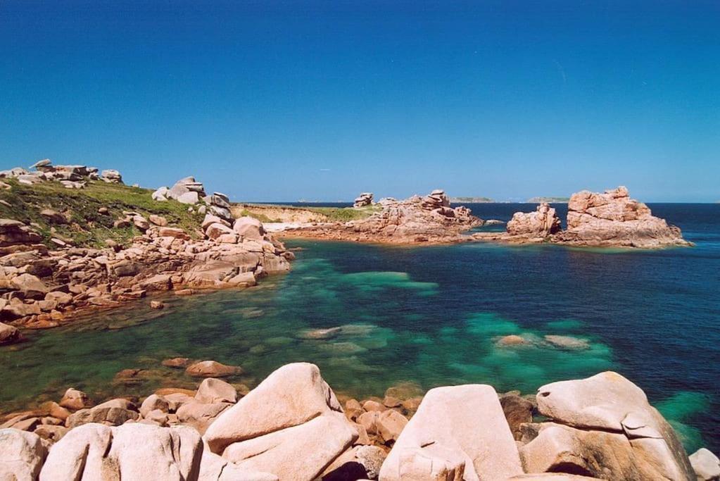 Maison - Villa Bord De Mer, Cote De Granit Rose Perros-Guirec Exteriör bild